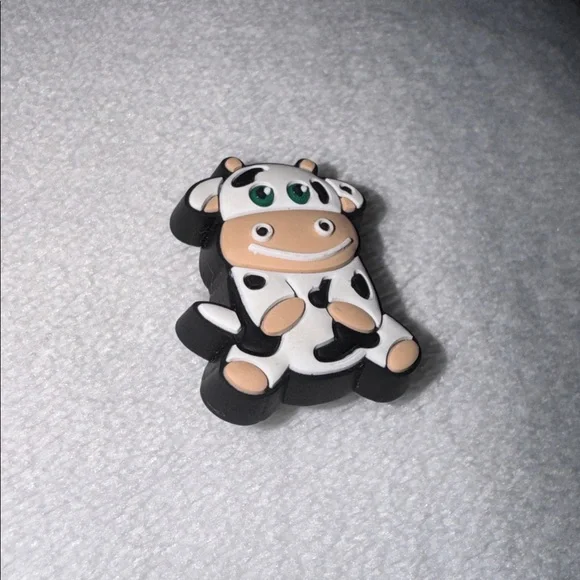Adorable Cow Jibbitz - Picture 2 of 3